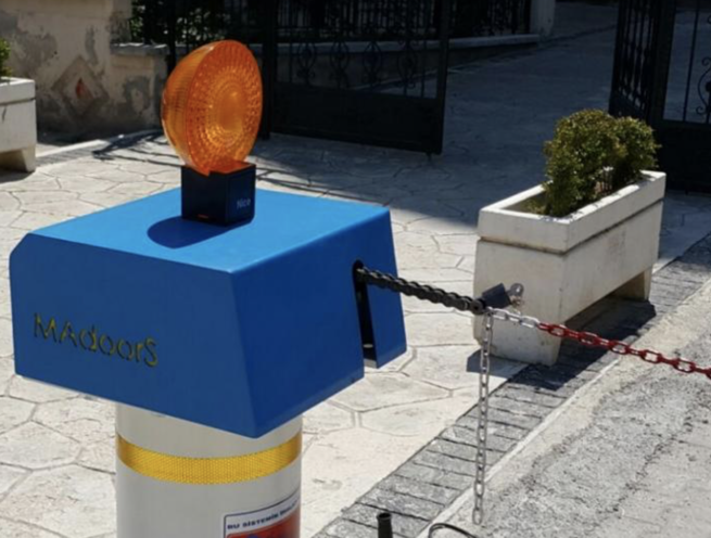 Motorized Automatic Chain Barrier