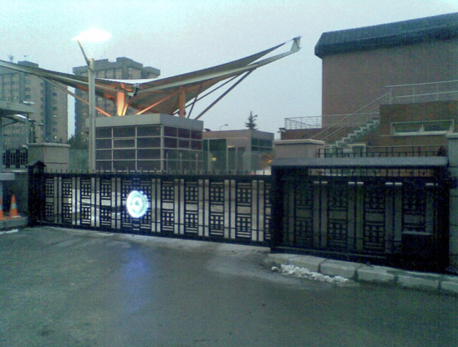 Cantilever Trackless Railless Sliding Gate - Image 5