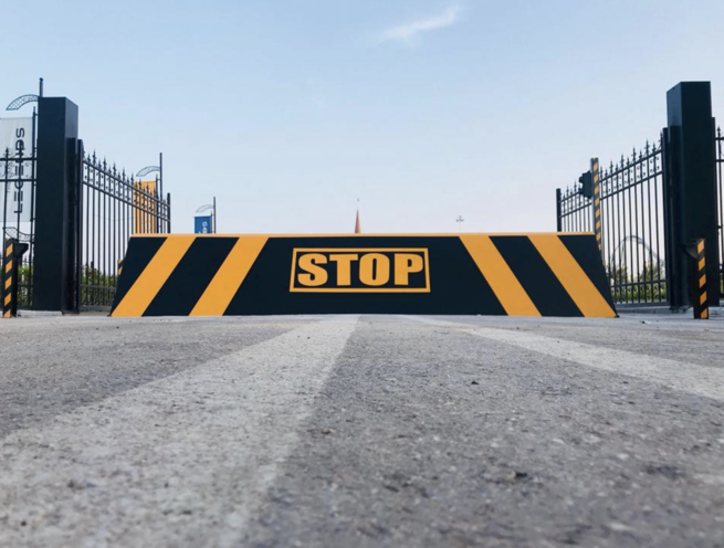 Hydraulic Road Blocker - Image 5