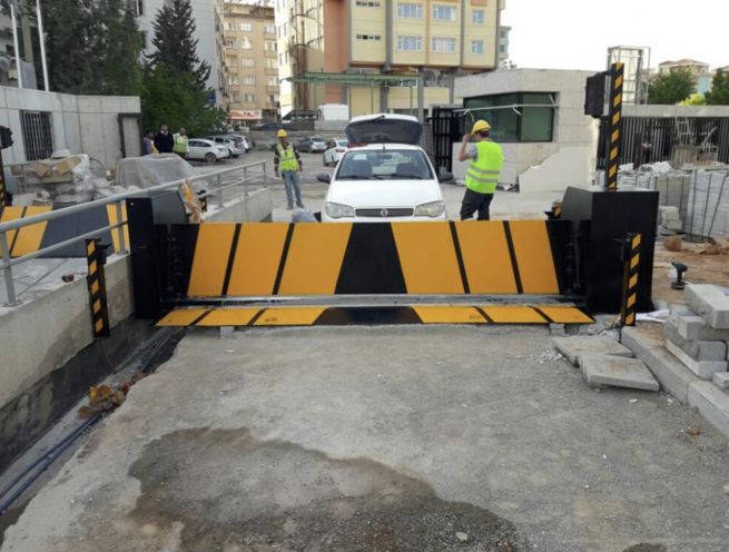 Surface Mounted Hydraulic Road Blocker - Image 6