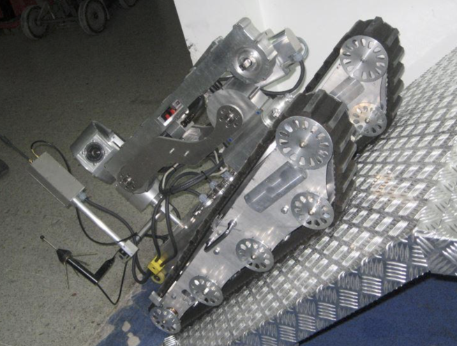Bomb Disposal Robot - Image 2