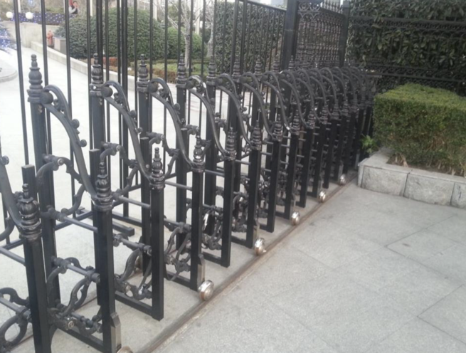 Accordion Barrier - Image 4