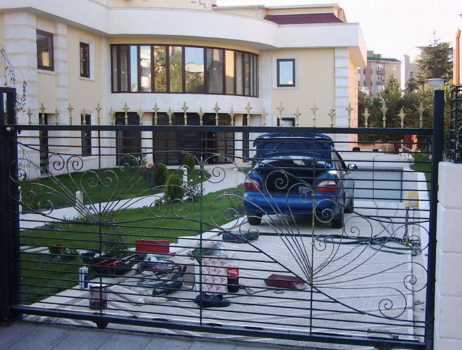 Rail Iron Sliding Door - Image 3