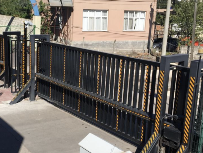 K12 Crash Tested Sliding Gate - Image 2