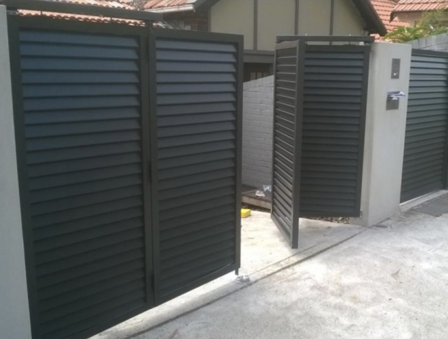 Bifold Doors, Bi-Folding Gates - Image 3