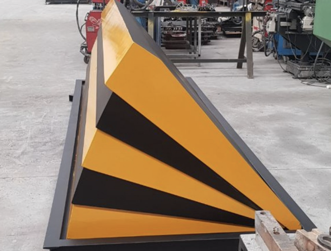 Shallow Telescopic Accordion Road Blocker Barricade Barrier - Image 3