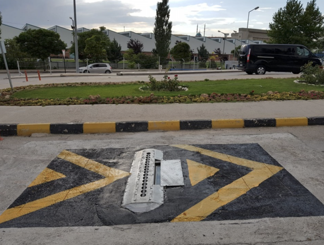 Speed Hump Under Vehicle Inspection Camera System - Image 2